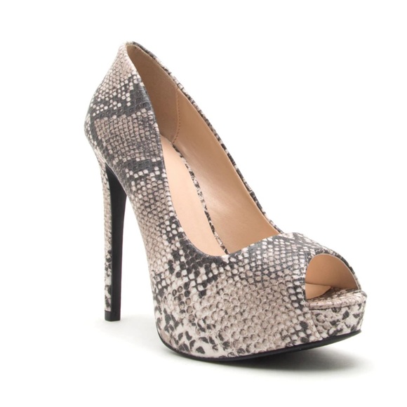 Steve Madden Shoes - STEVE MADDEN Platform Snakeskin Heels